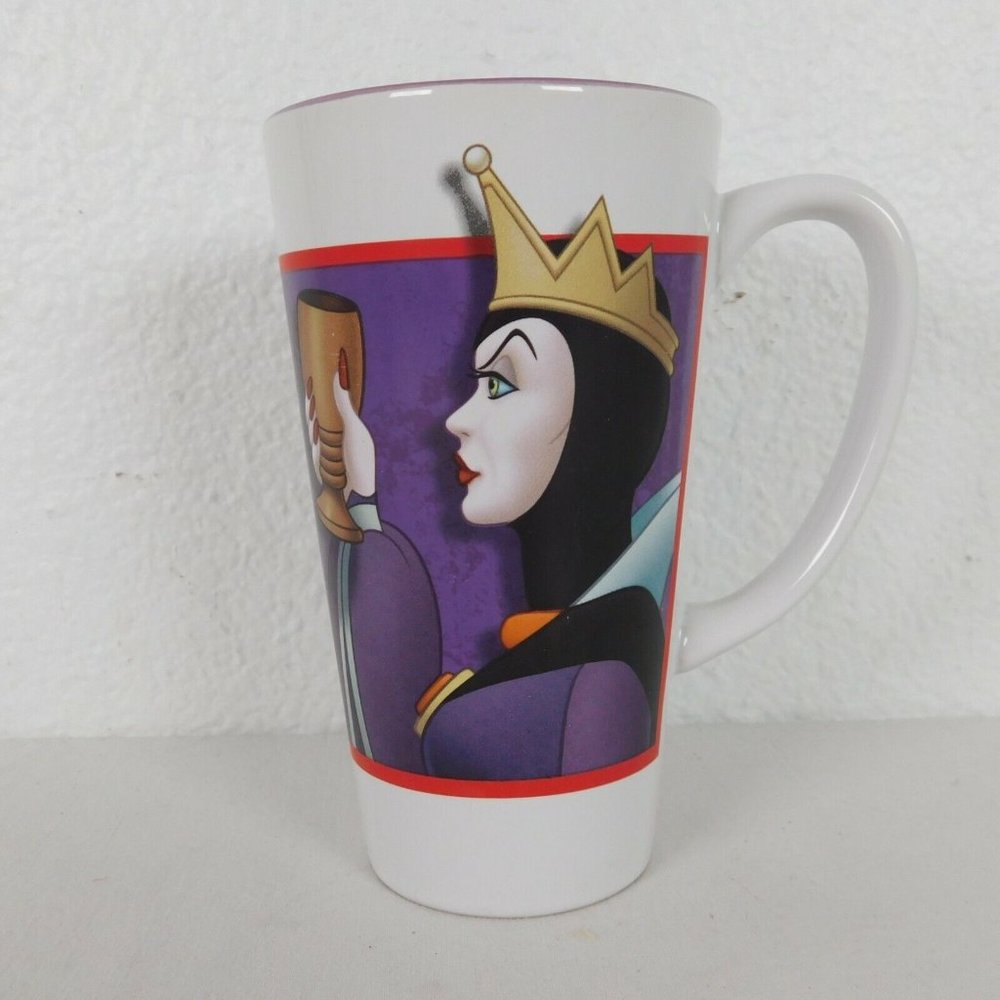 Disney Store Snow White Evil Queen 6 in Tall Coffee Tea Chocolate Mug 16 oz